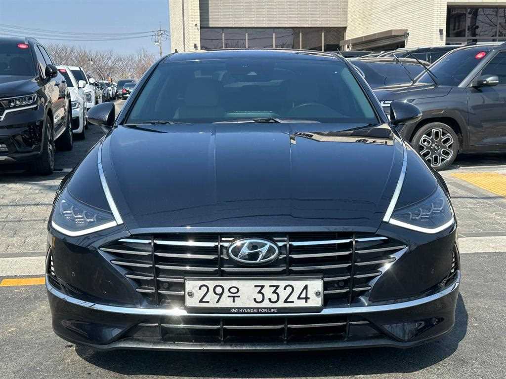 HYUNDAI Sonata - Vista 3