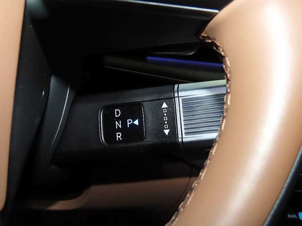 HYUNDAI Grandeur - Vista 12