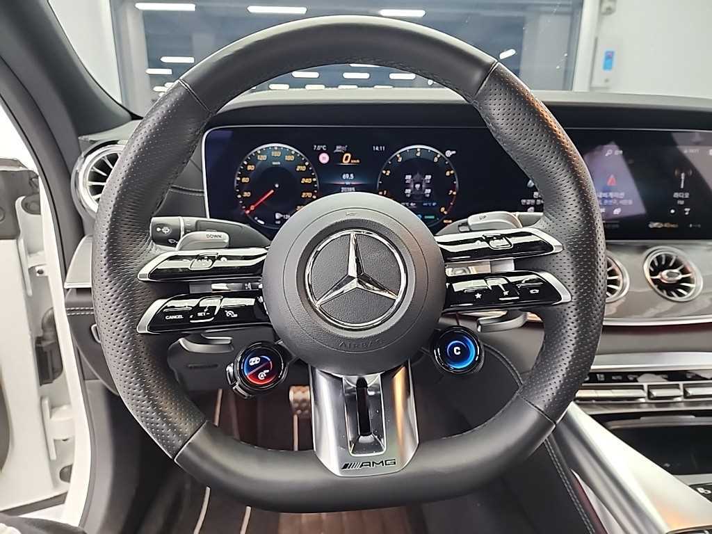 Mercedes Benz AMG GT - Vista 9