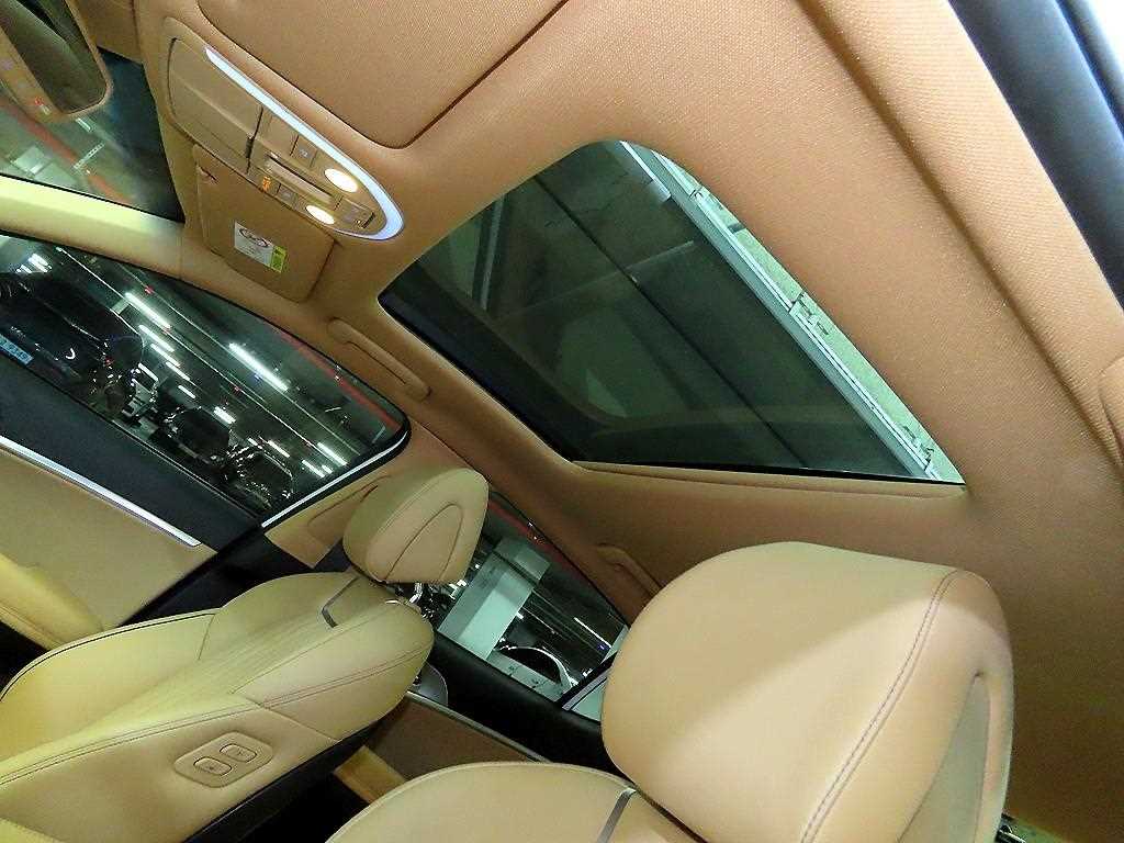 Genesis G70 2022 Blanco - Importación desde Corea - HF Imports Iquique - Foto 16