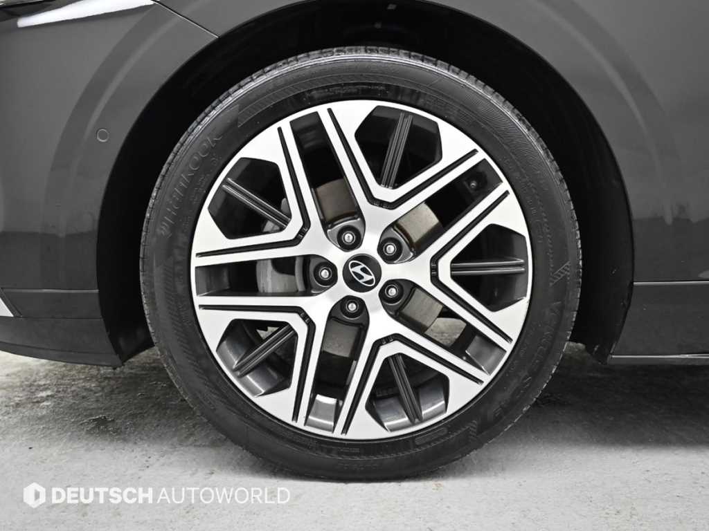 HYUNDAI Grandeur - Vista 5