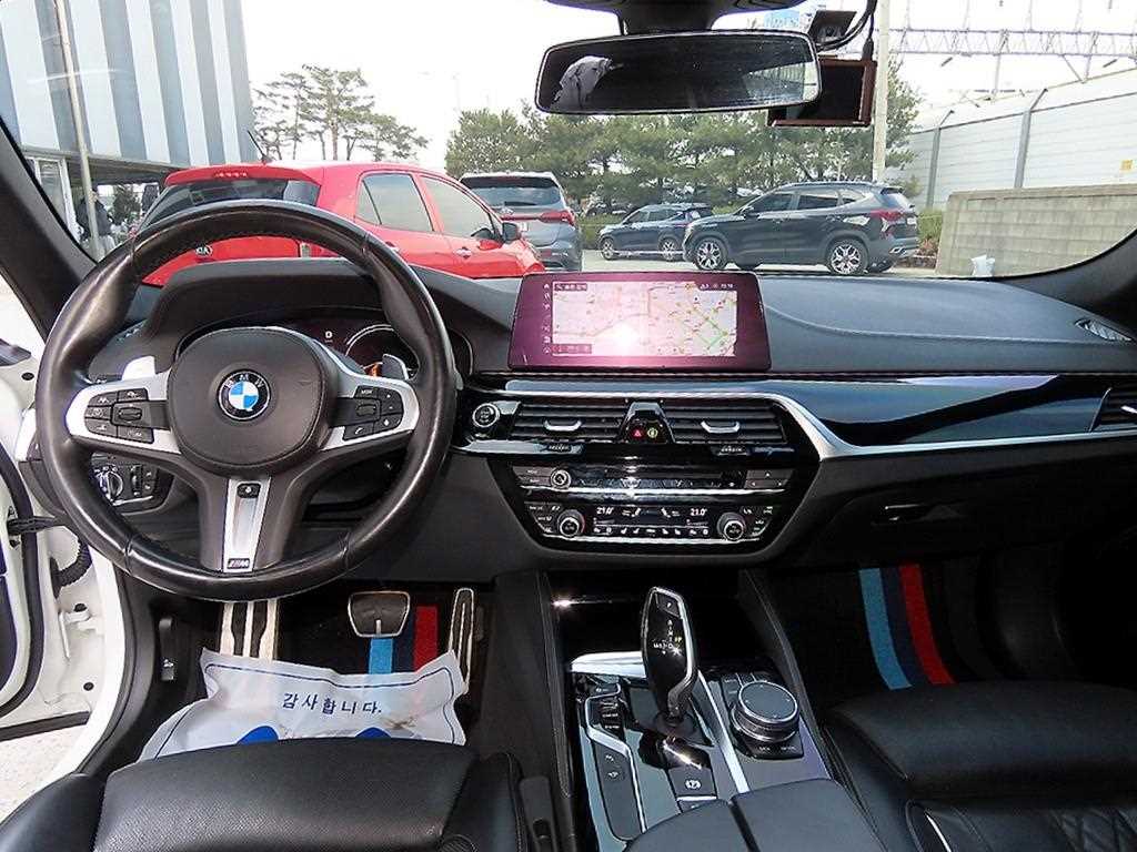 BMW 5 Series - Vista 7