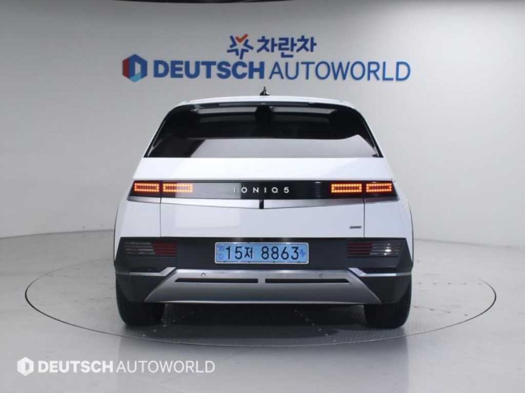 HYUNDAI Ioniq 5 - Vista 4