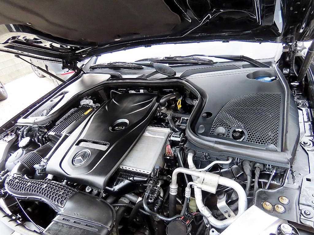 Mercedes Benz E class 2020 Negro - Importación desde Corea - HF Imports Iquique - Foto 19