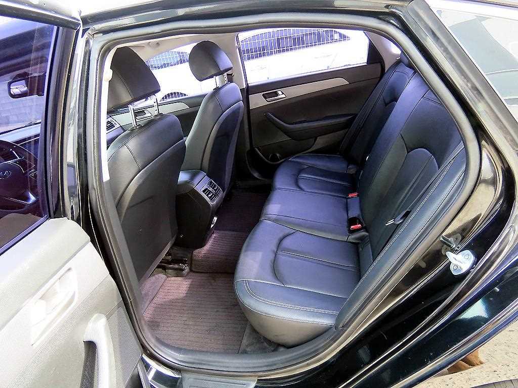 HYUNDAI Sonata - Vista 6