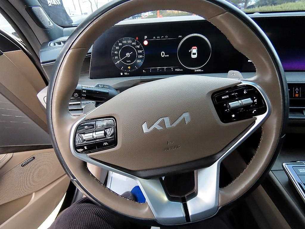 KIA K8 - Vista 8