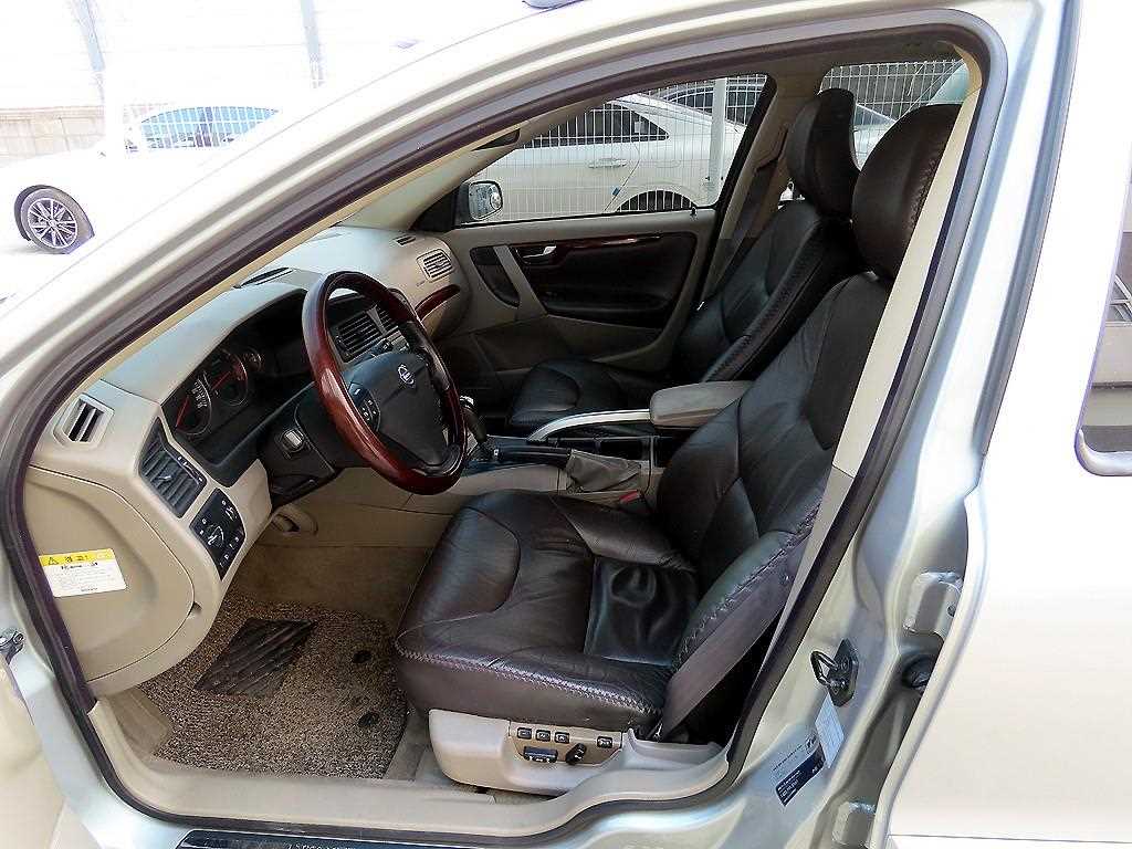 Volvo XC70 - Vista 5