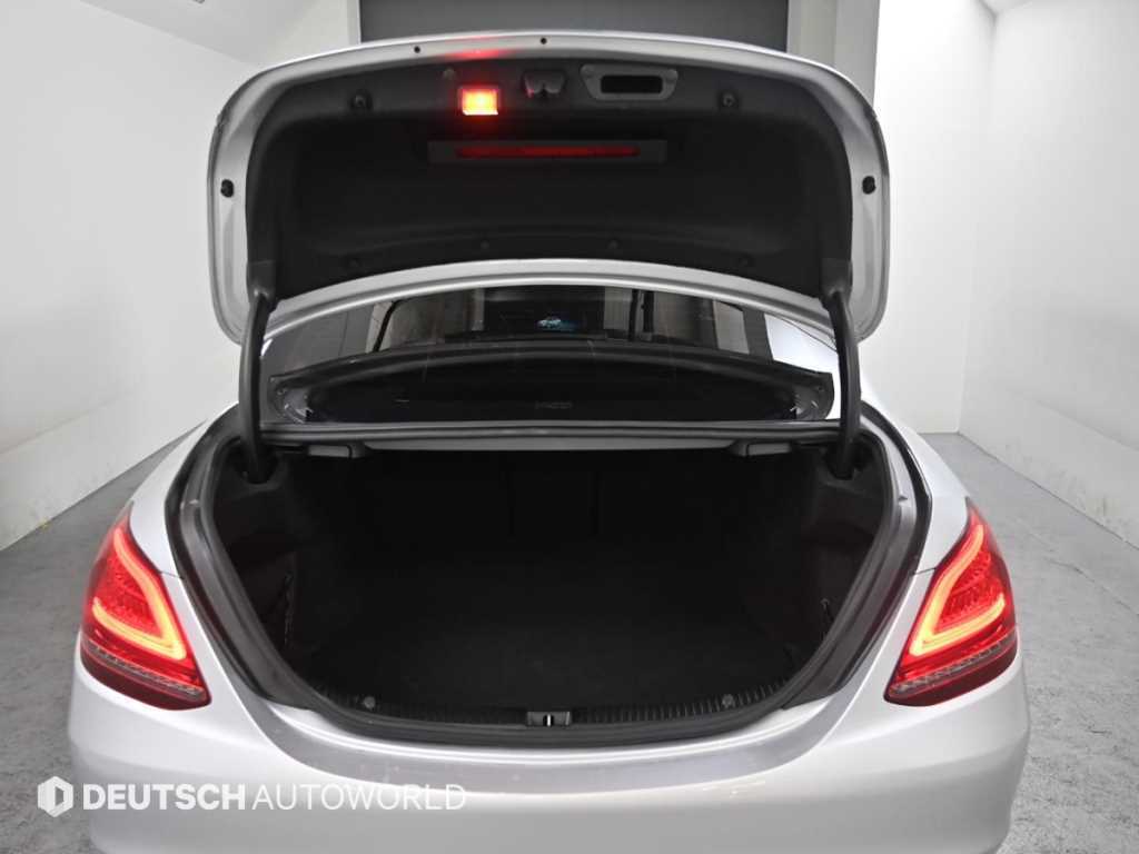 Mercedes Benz C Class 2019 Plateado - Importación desde Corea - HF Imports Iquique - Foto 19