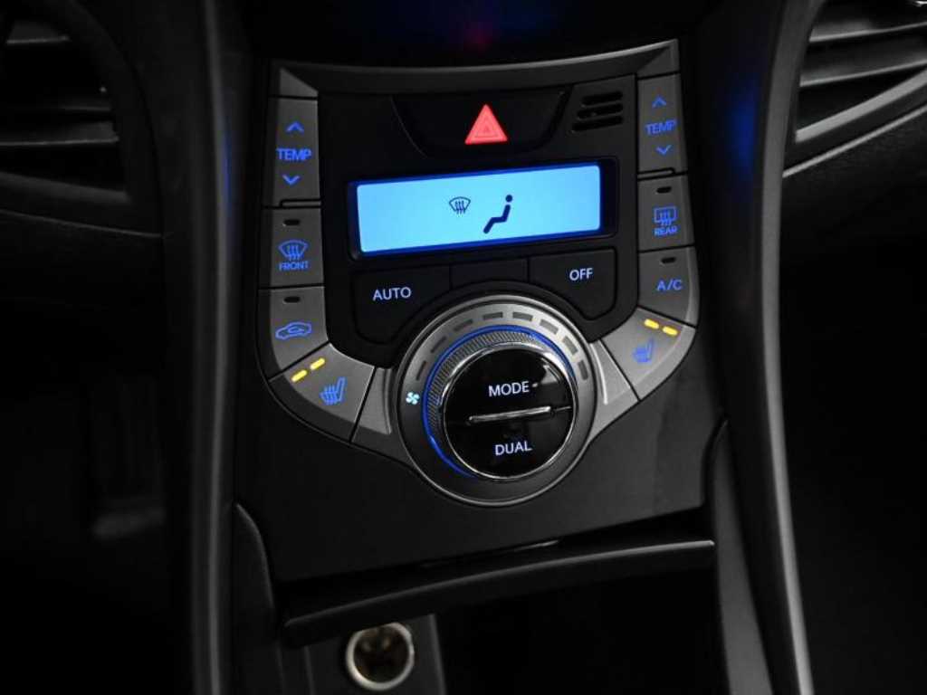 HYUNDAI Avante 2013 Blanco - Importación desde Corea - HF Imports Iquique - Foto 14