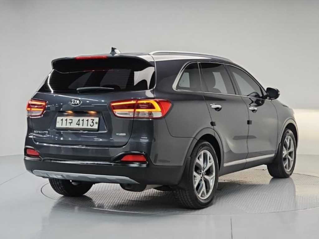 KIA Sorento - Vista 4