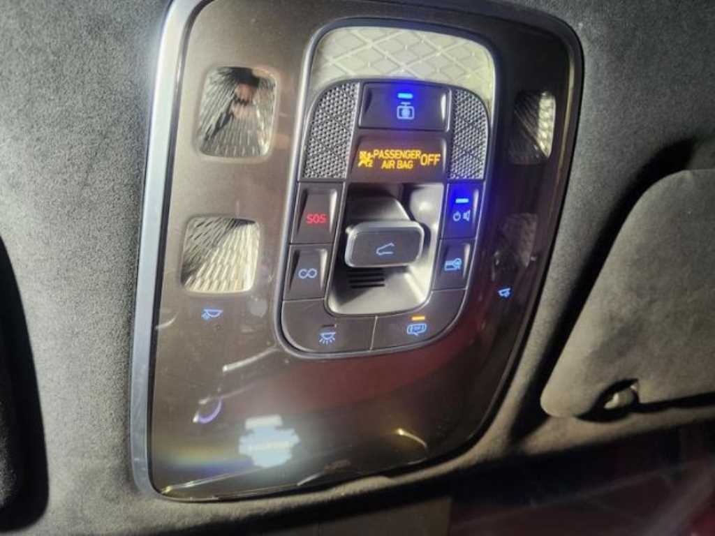 Genesis GV70 - Vista 10