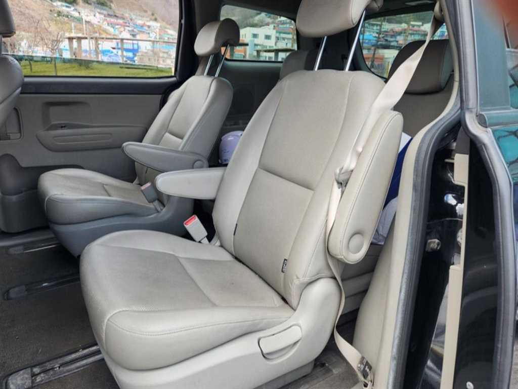 KIA Carnival 2015 Negro - Importación desde Corea - HF Imports Iquique - Foto 13