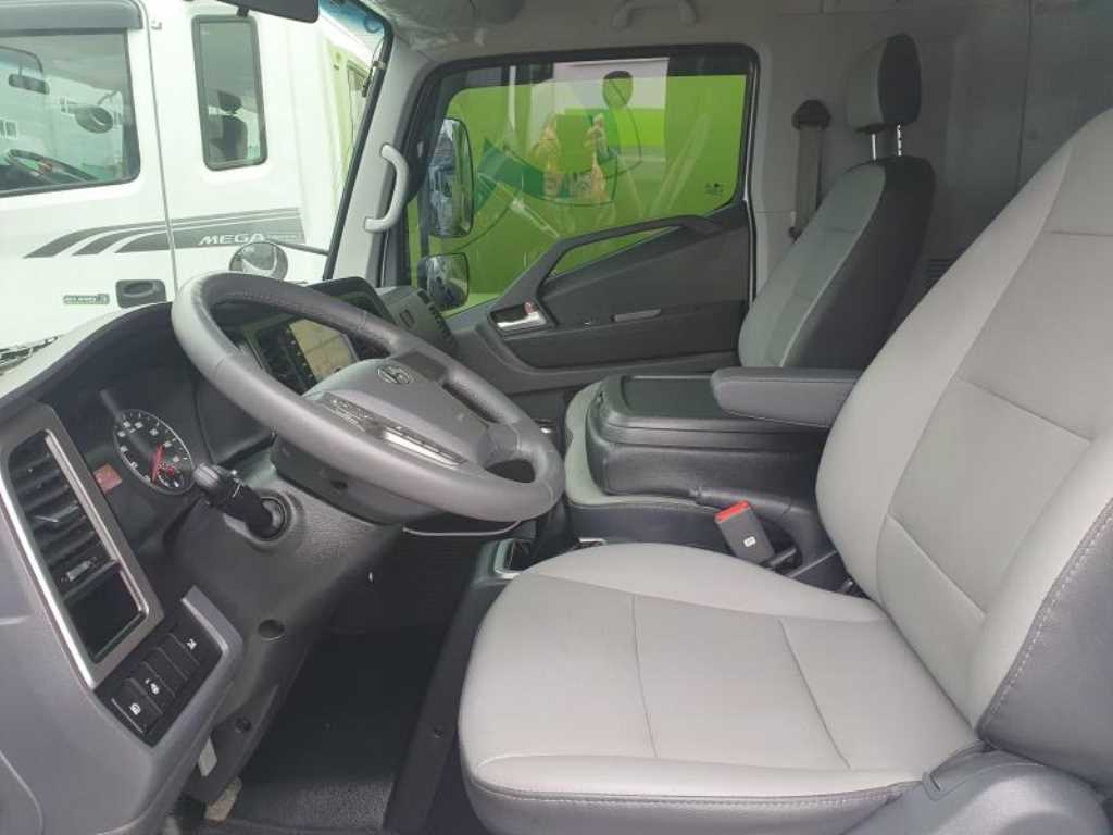 medium and large cargo truck 2020 Blanco - Importación desde Corea - HF Imports Iquique - Foto 16