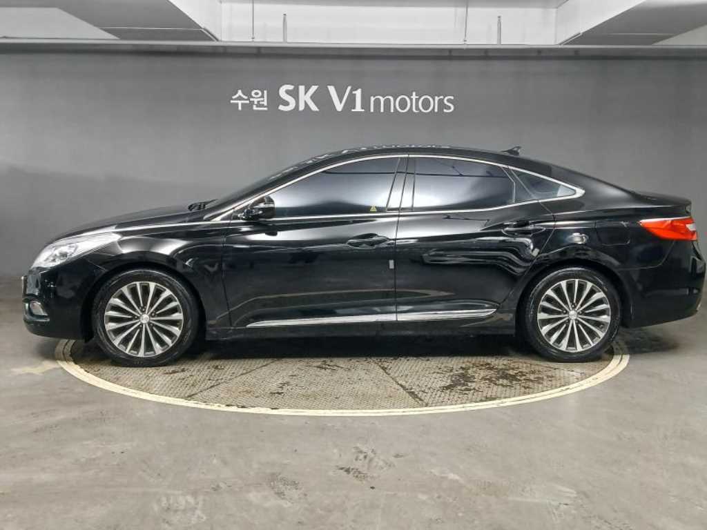 HYUNDAI Grandeur - Vista 2