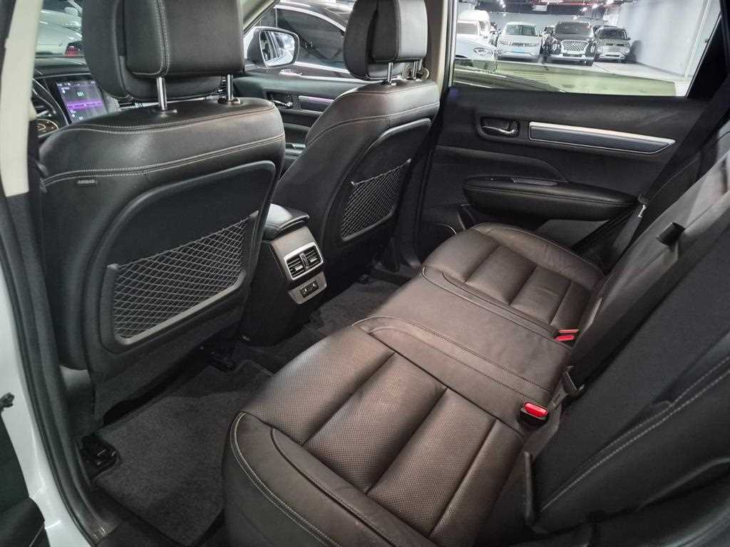 SAMSUNG QM6 - Vista 9