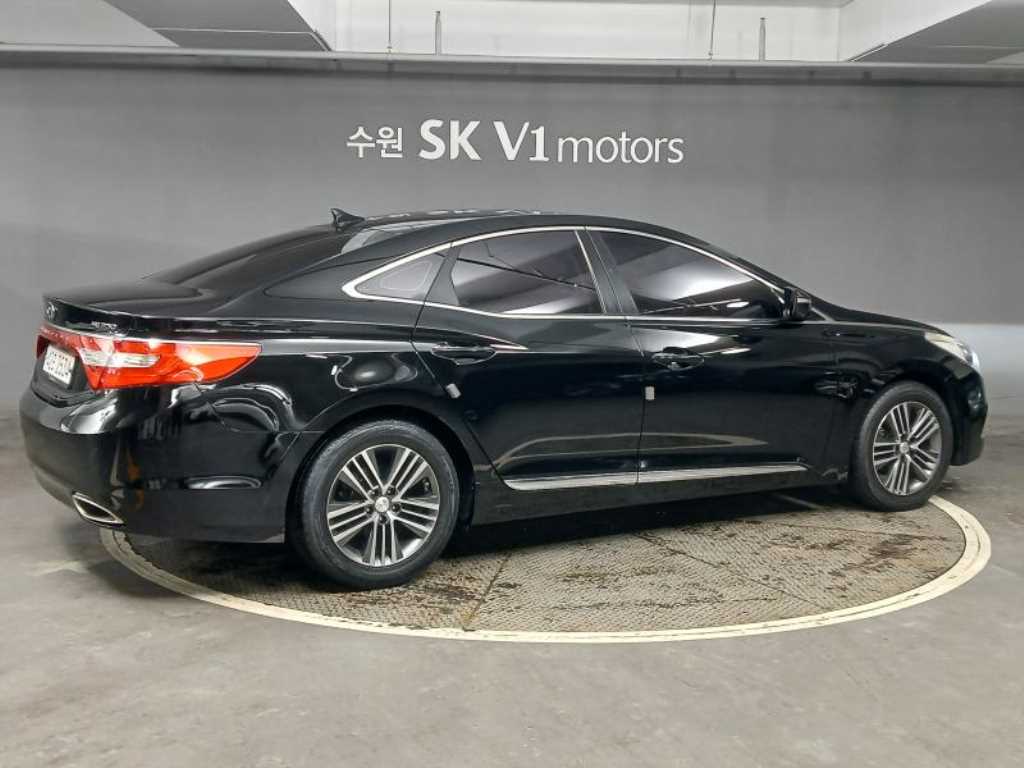 HYUNDAI Grandeur - Vista 4