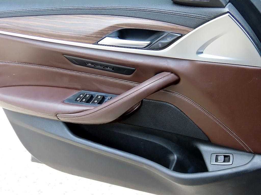 BMW 5 Series - Vista 12