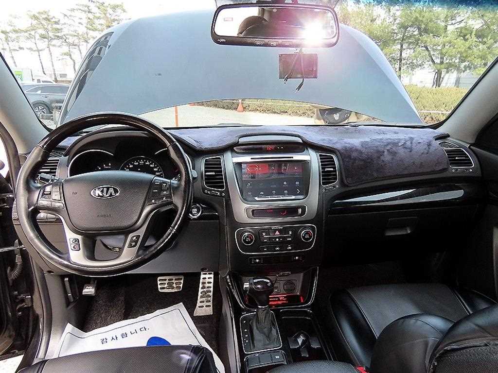 KIA Sorento - Vista 7