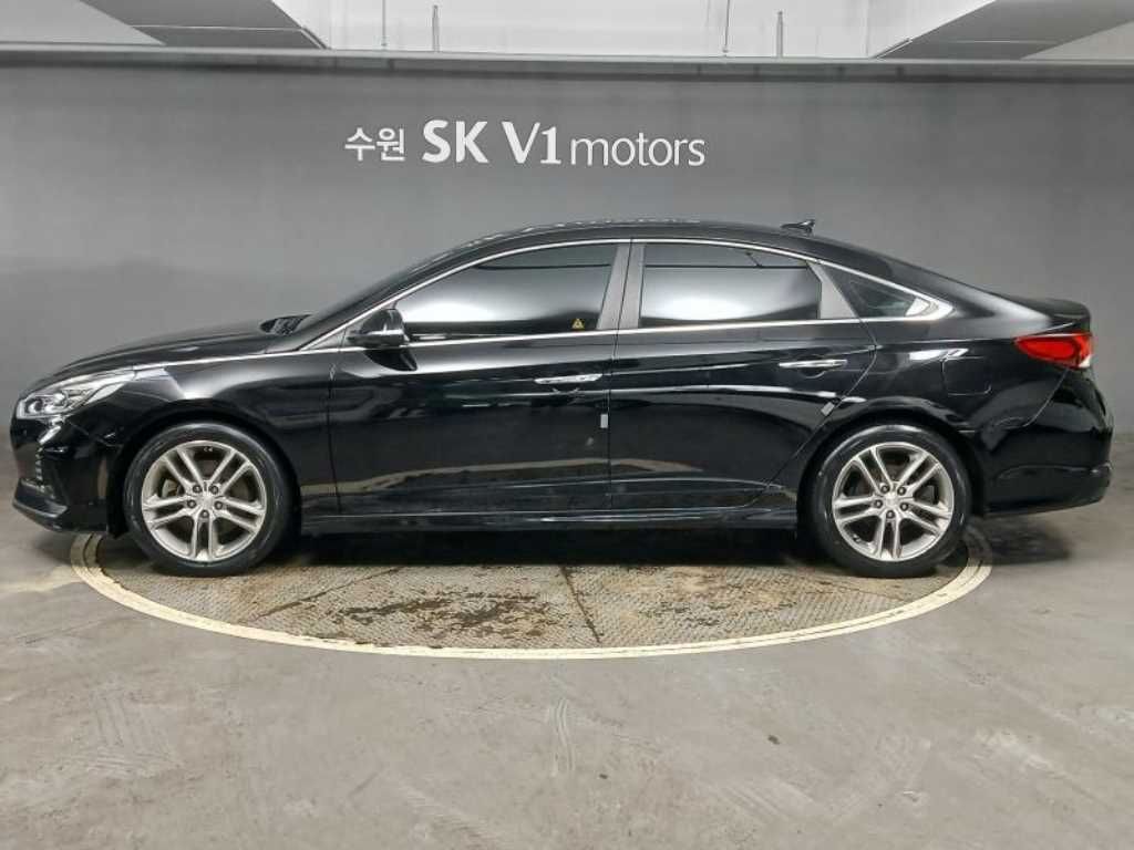 HYUNDAI Sonata - Vista 2