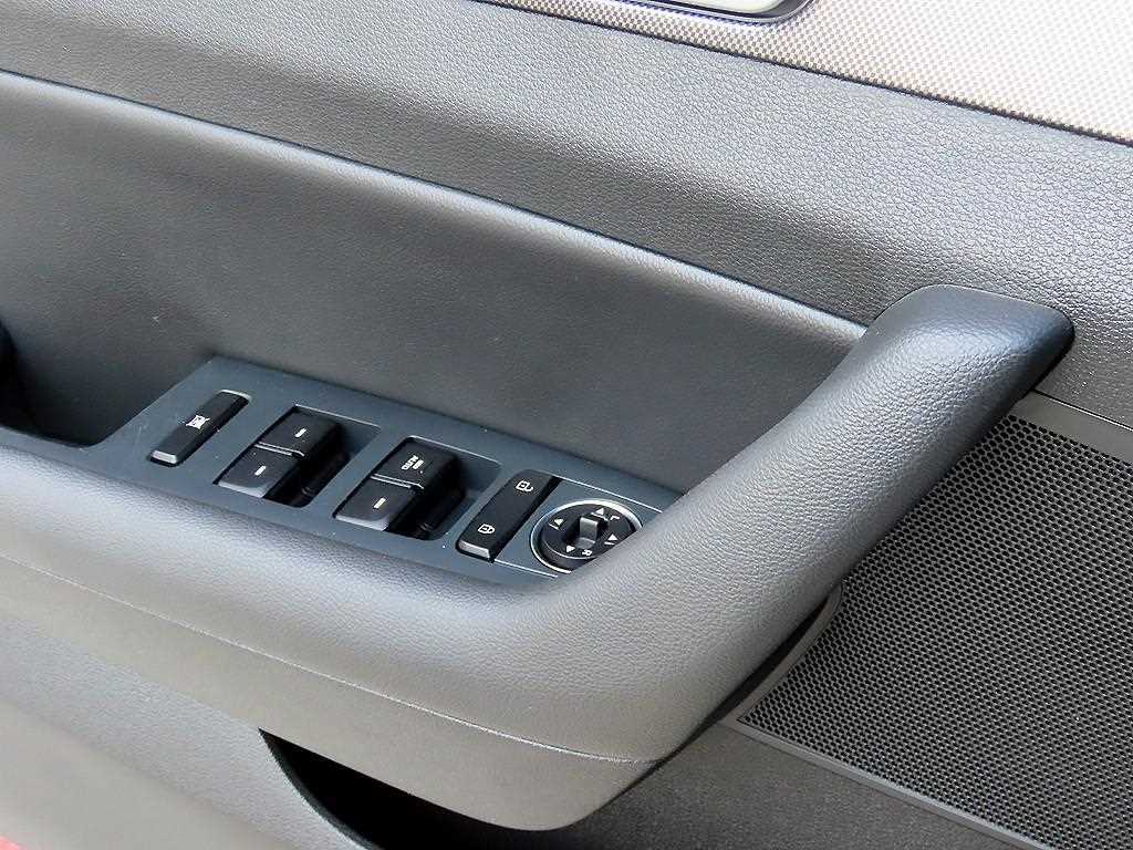 HYUNDAI Sonata - Vista 11