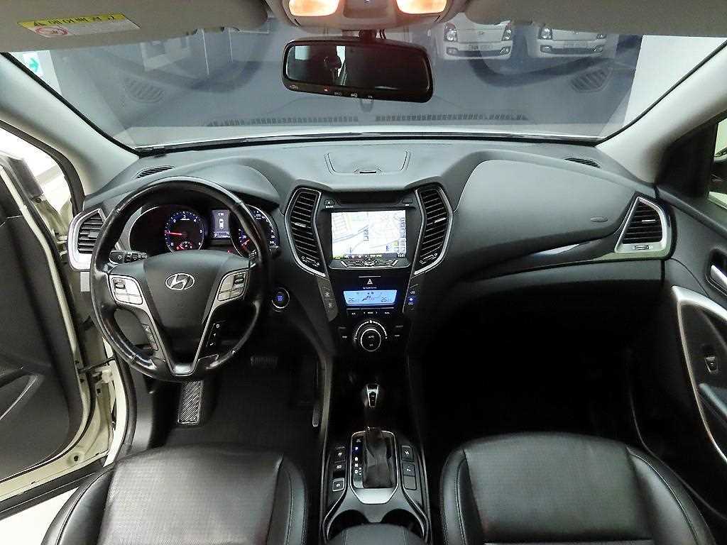 HYUNDAI Santa Fe - Vista 8