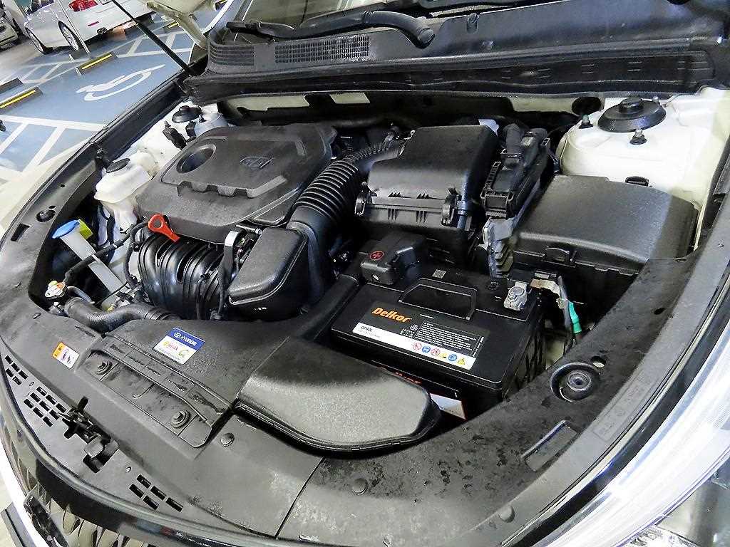 HYUNDAI Grandeur 2016 Blanco - Importación desde Corea - HF Imports Iquique - Foto 19