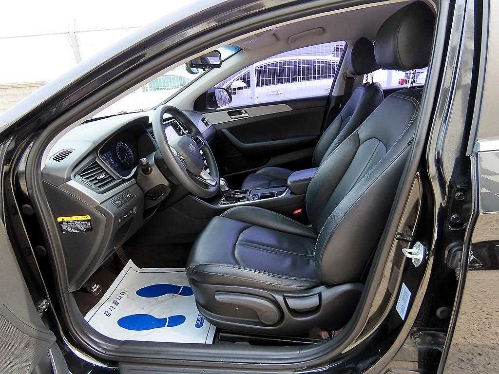 HYUNDAI Sonata - Vista 5