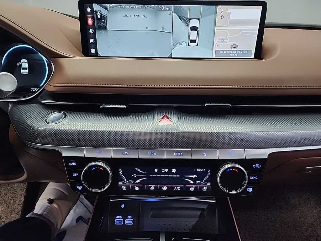 Genesis G80 - Vista 10