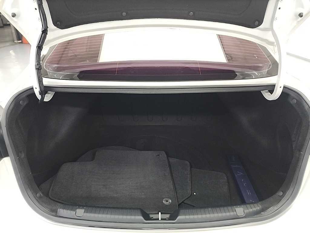 KIA K3 2018 Blanco - Importación desde Corea - HF Imports Iquique - Foto 18