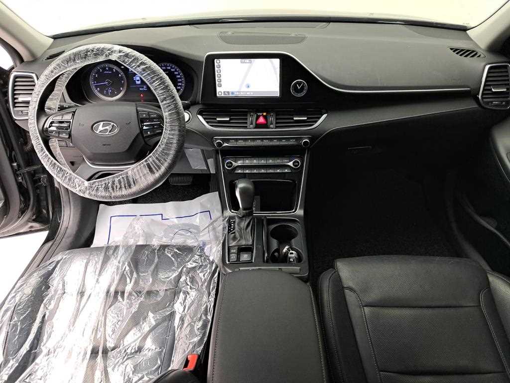 HYUNDAI Grandeur - Vista 6