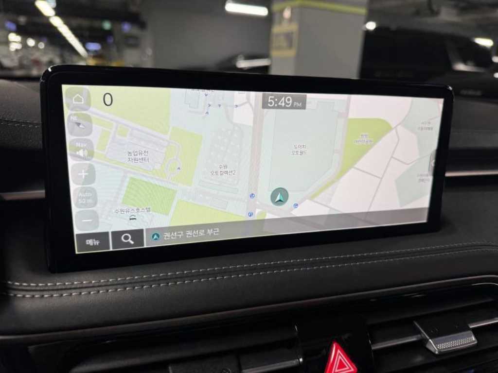 Genesis G70 - Vista 12