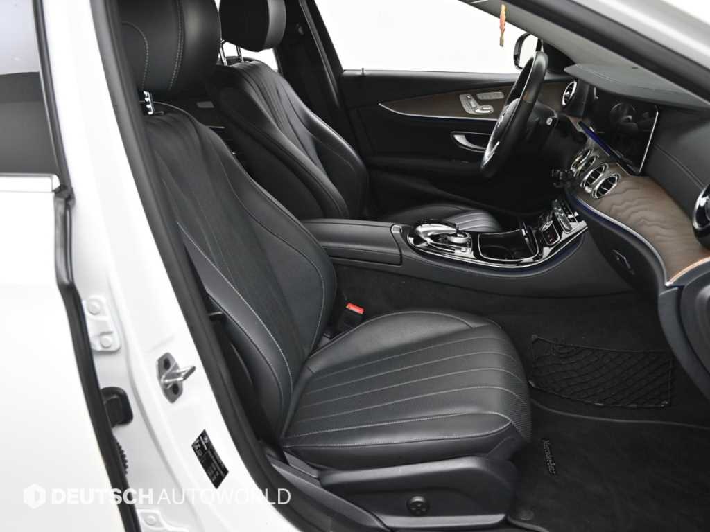 Mercedes Benz E class - Vista 10