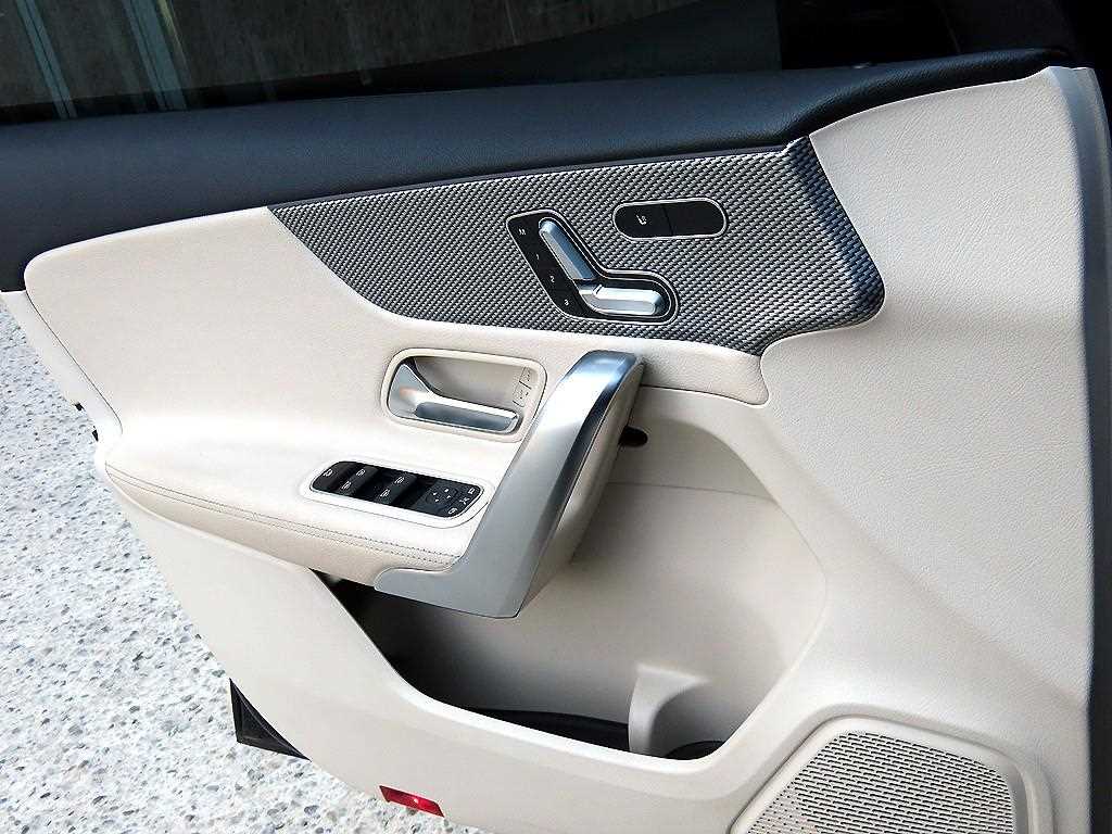 Mercedes Benz A Class - Vista 11