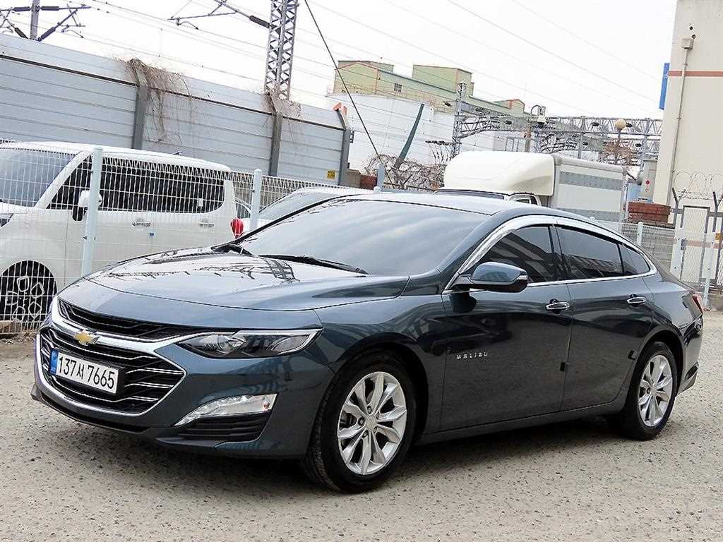 Chevrolet Malibu - Vista 2