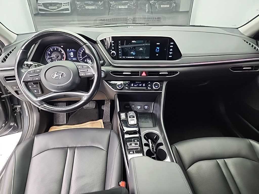 HYUNDAI Sonata - Vista 7