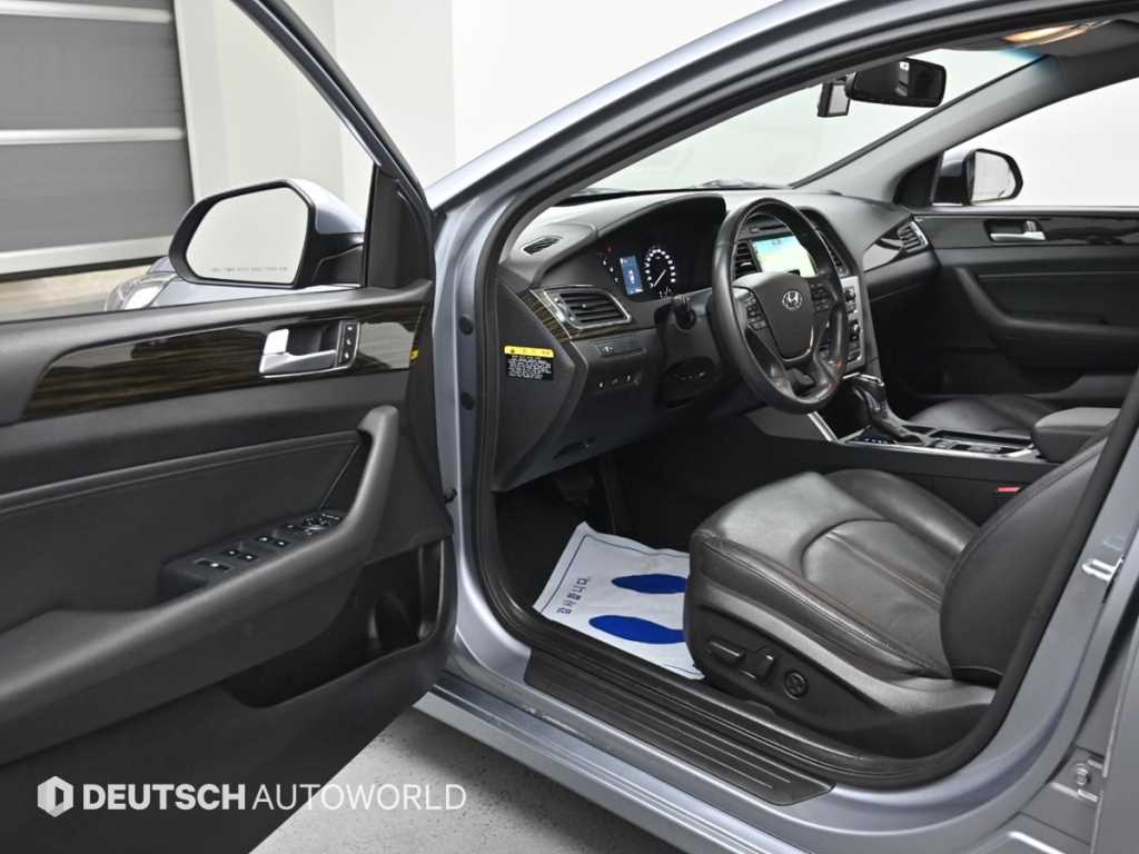 HYUNDAI Sonata - Vista 11