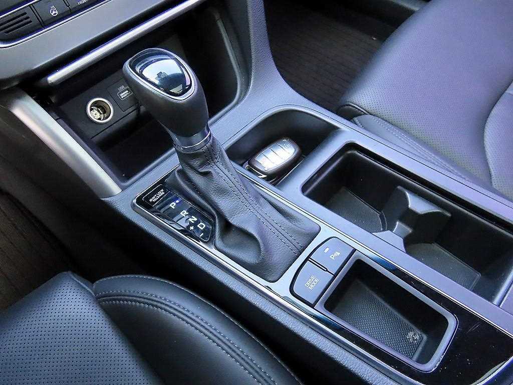 HYUNDAI Sonata - Vista 10