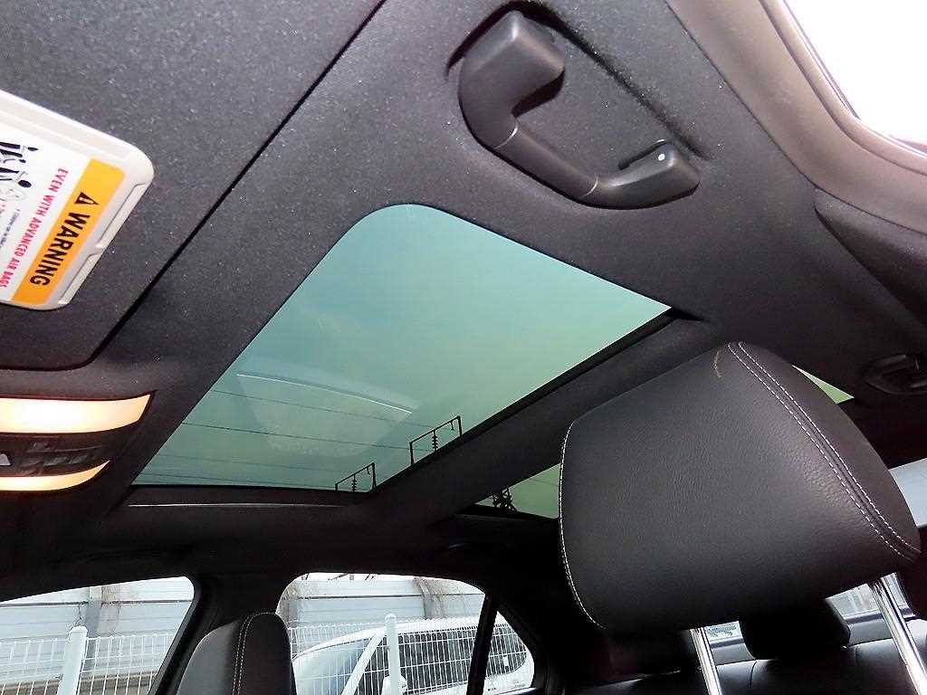 Mercedes Benz E class 2016 Negro - Importación desde Corea - HF Imports Iquique - Foto 17