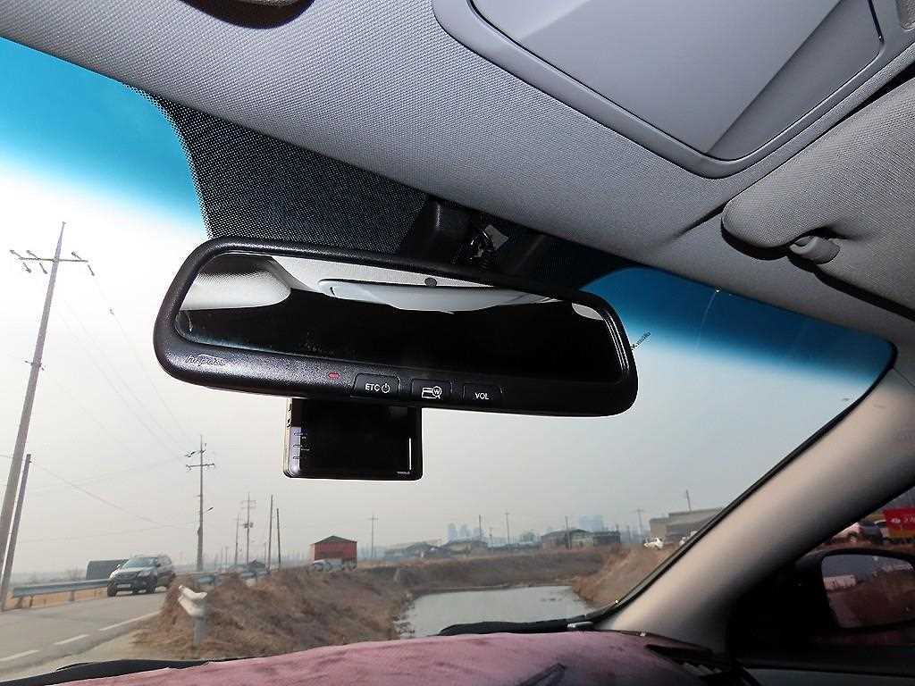 HYUNDAI Sonata - Vista 12