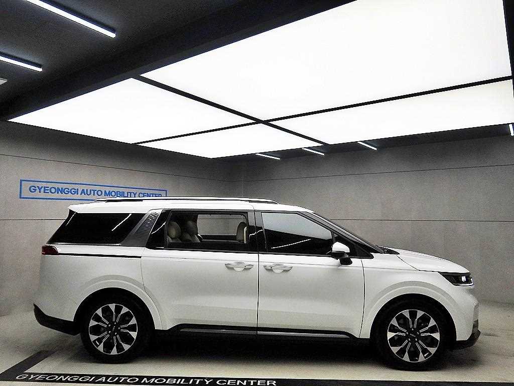 KIA Carnival - Vista 2