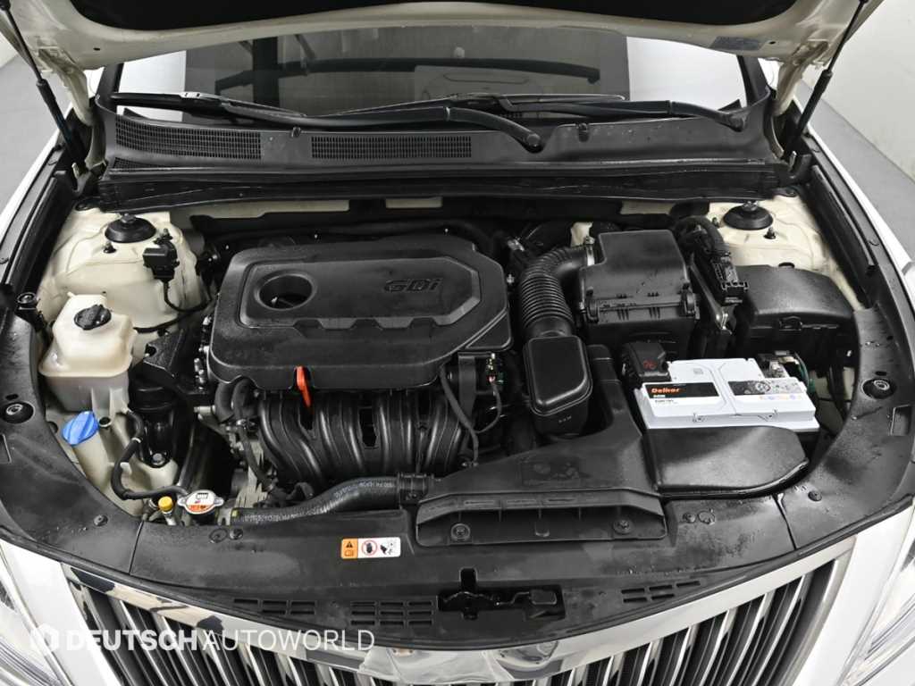 HYUNDAI Grandeur - Vista 6