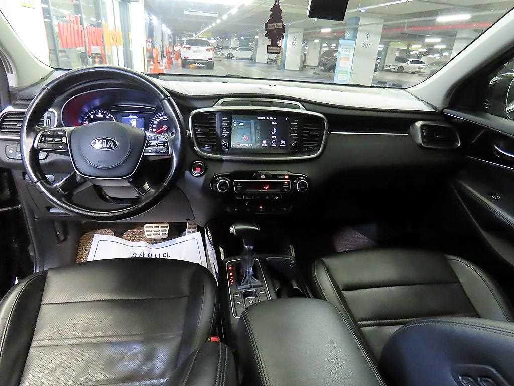 KIA Sorento - Vista 10