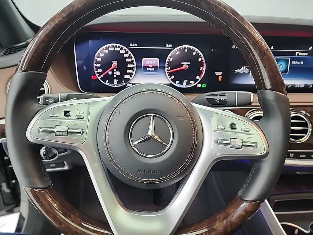 Mercedes Benz S Class - Vista 9