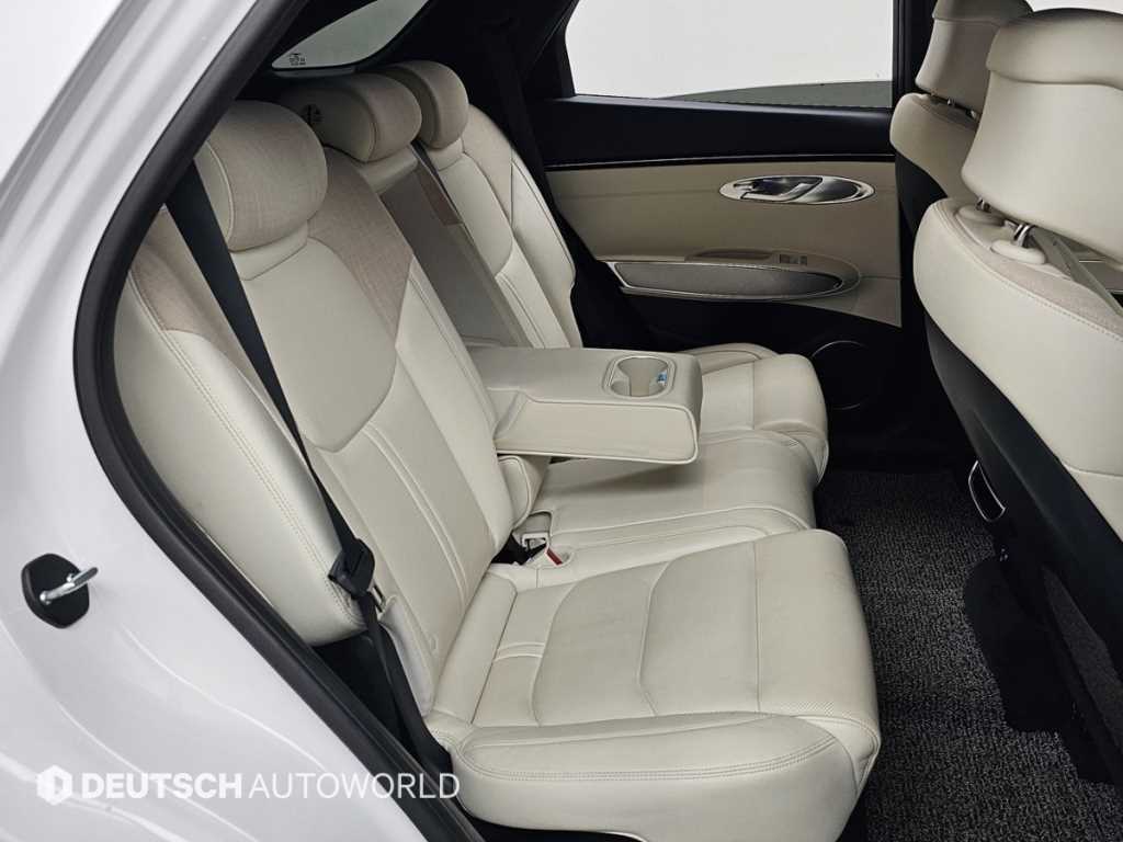 Genesis GV70 - Vista 12