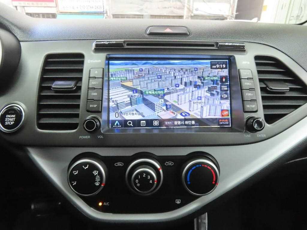 KIA Morning - Vista 11