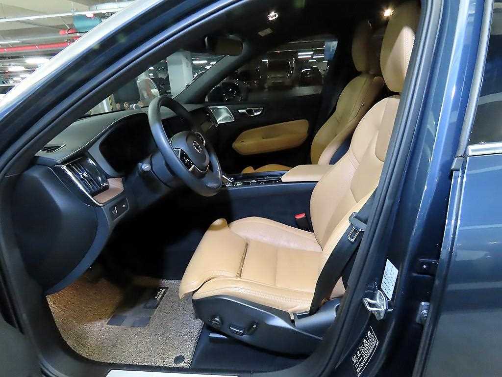 Volvo XC60 - Vista 6