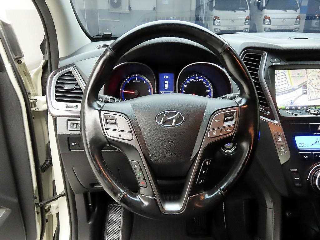 HYUNDAI Santa Fe - Vista 7