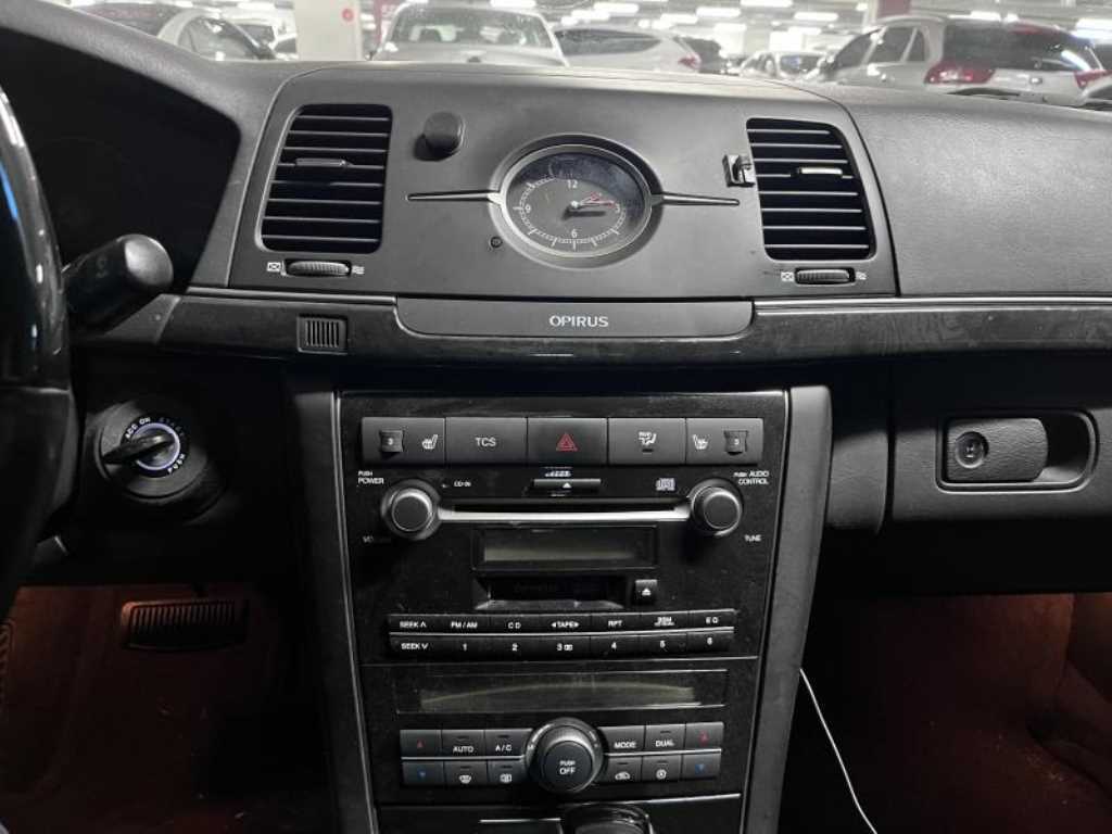 KIA Opirus - Vista 6