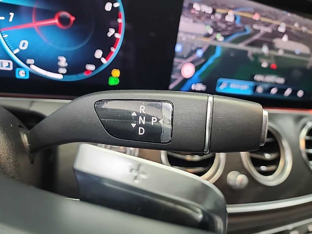 Mercedes Benz E class - Vista 9