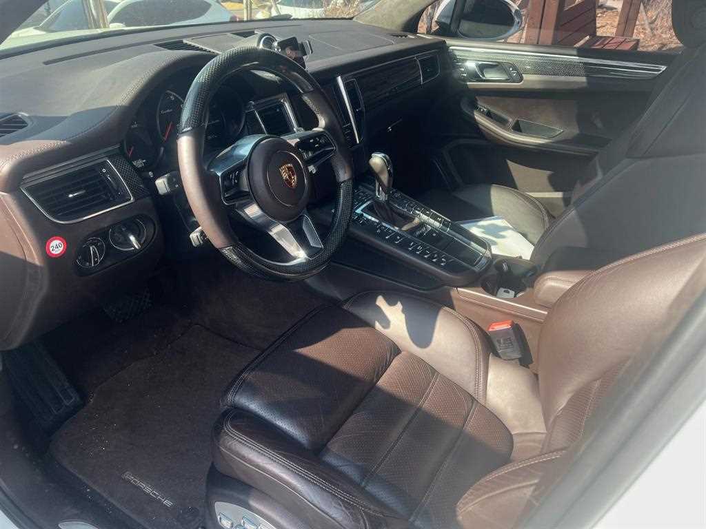 Porsche Macan - Vista 9